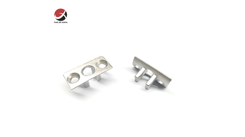 不(bu)鏽鋼鑄造(zào)機械設備(bèi)零部件（來(lái)圖來樣定(ding)制加