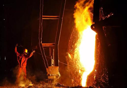 鋼殼中頻(pin)爐漏爐、穿(chuan)爐事故預(yu)防措施